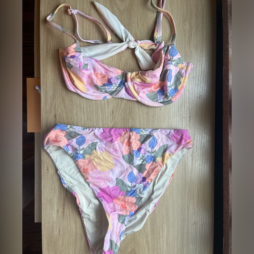 dippin daisys floral bikini